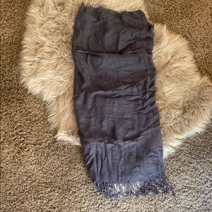 Elegant Dark Gray Scarf with Fringe